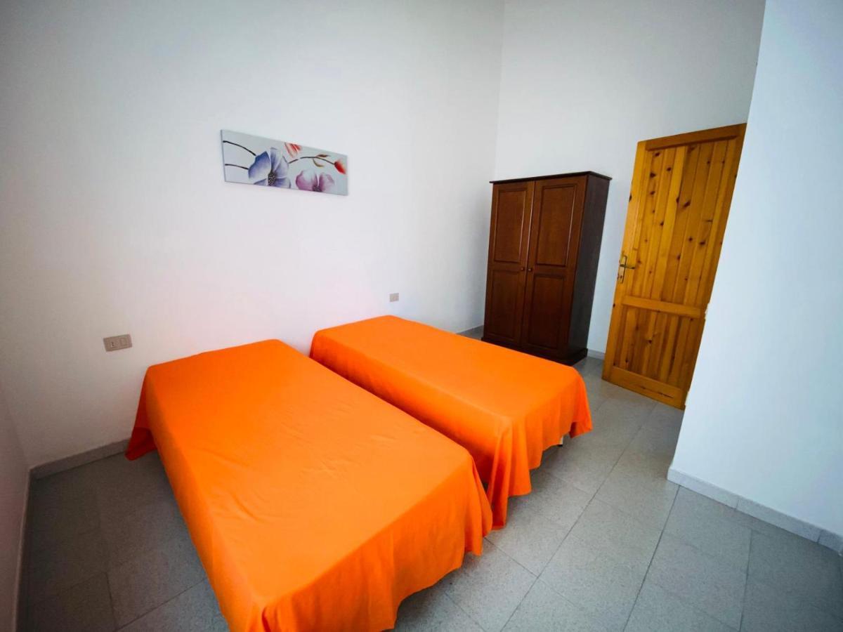 Residence La Cinta 8 San Teodoro  Bagian luar foto