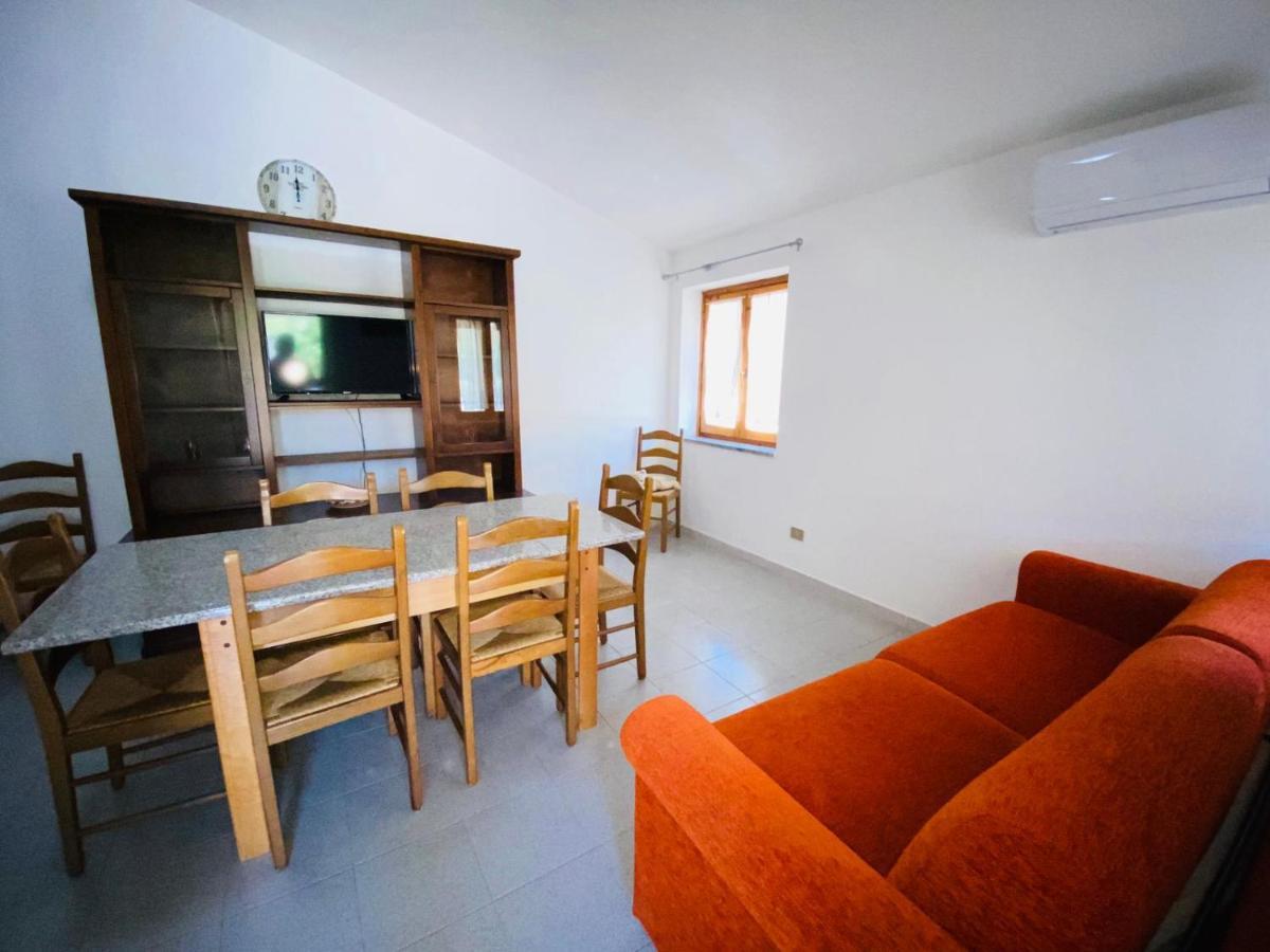 Residence La Cinta 8 San Teodoro  Bagian luar foto