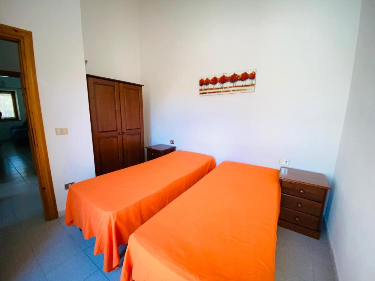 Residence La Cinta 8 San Teodoro  Bagian luar foto
