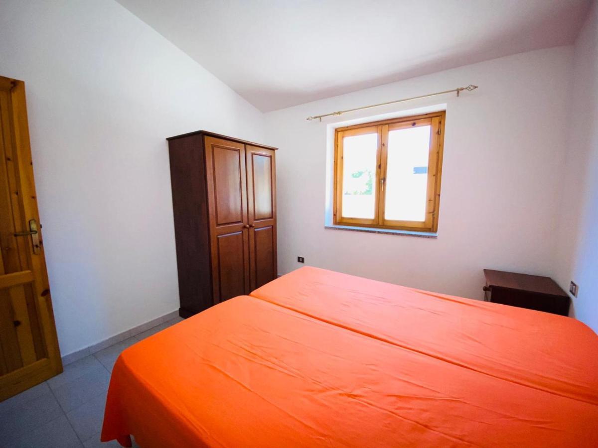 Residence La Cinta 8 San Teodoro  Bagian luar foto