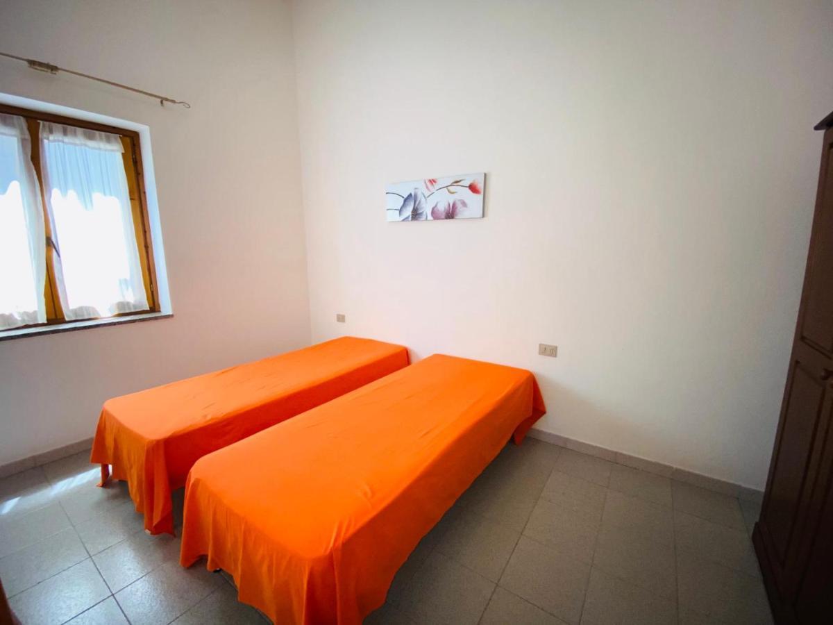 Residence La Cinta 8 San Teodoro  Bagian luar foto