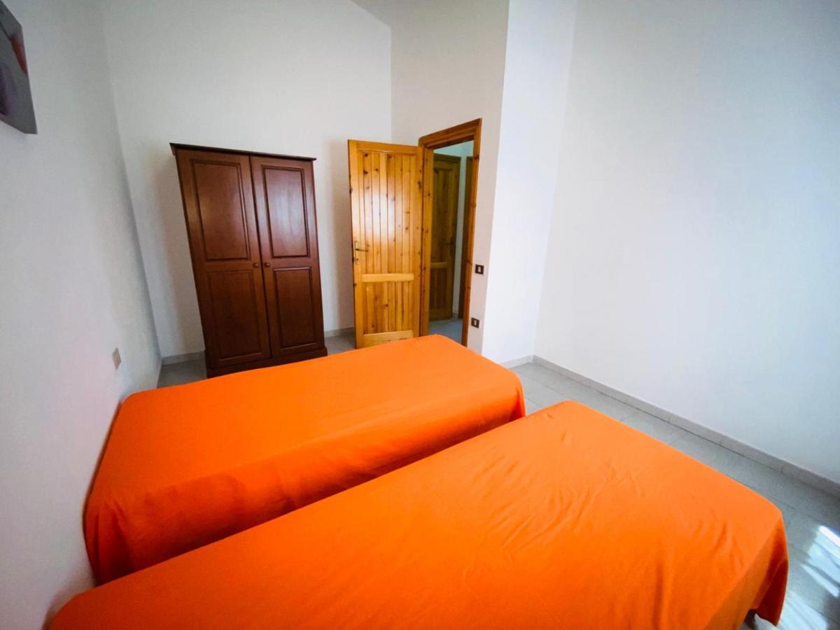 Residence La Cinta 8 San Teodoro  Bagian luar foto
