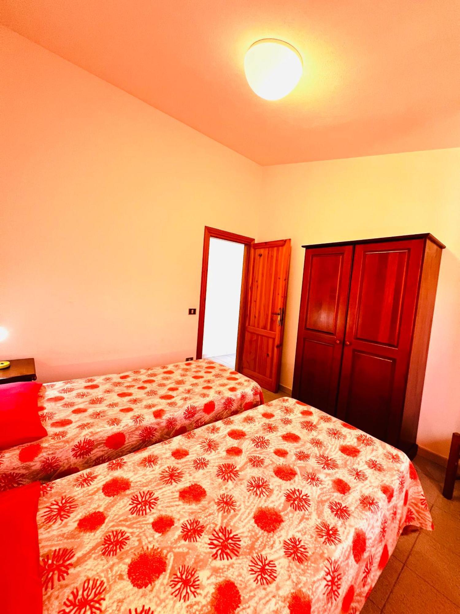 Residence La Cinta 8 San Teodoro  Bagian luar foto