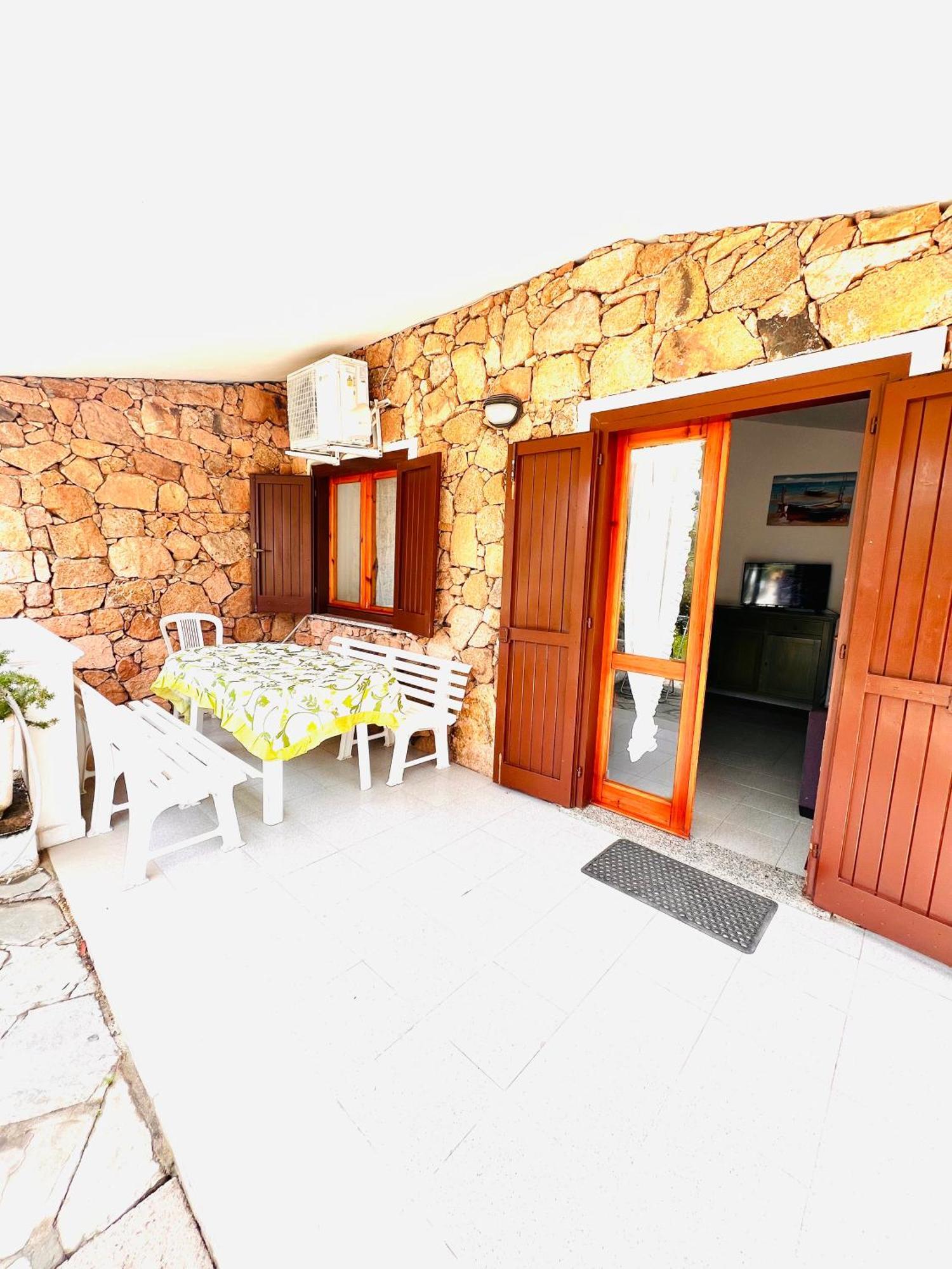 Residence La Cinta 8 San Teodoro  Bagian luar foto